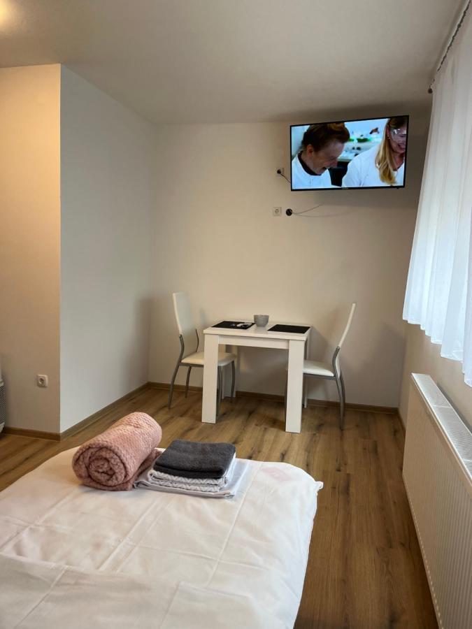 Opg - Zm Apartmani Martinovic Novska Kültér fotó