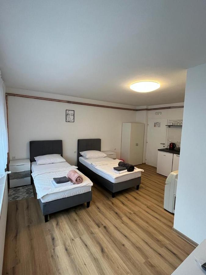 Opg - Zm Apartmani Martinovic Novska Kültér fotó
